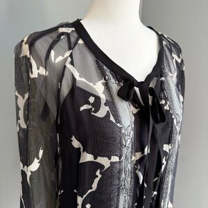 $328 Elie Tahari 100% Silk Black Sand Lime Romy Blouse Top with Cami Medium NEW